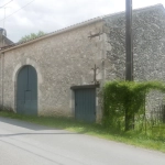 Maison en pierre à vendre à Sigoules avec dépendances et jardin
