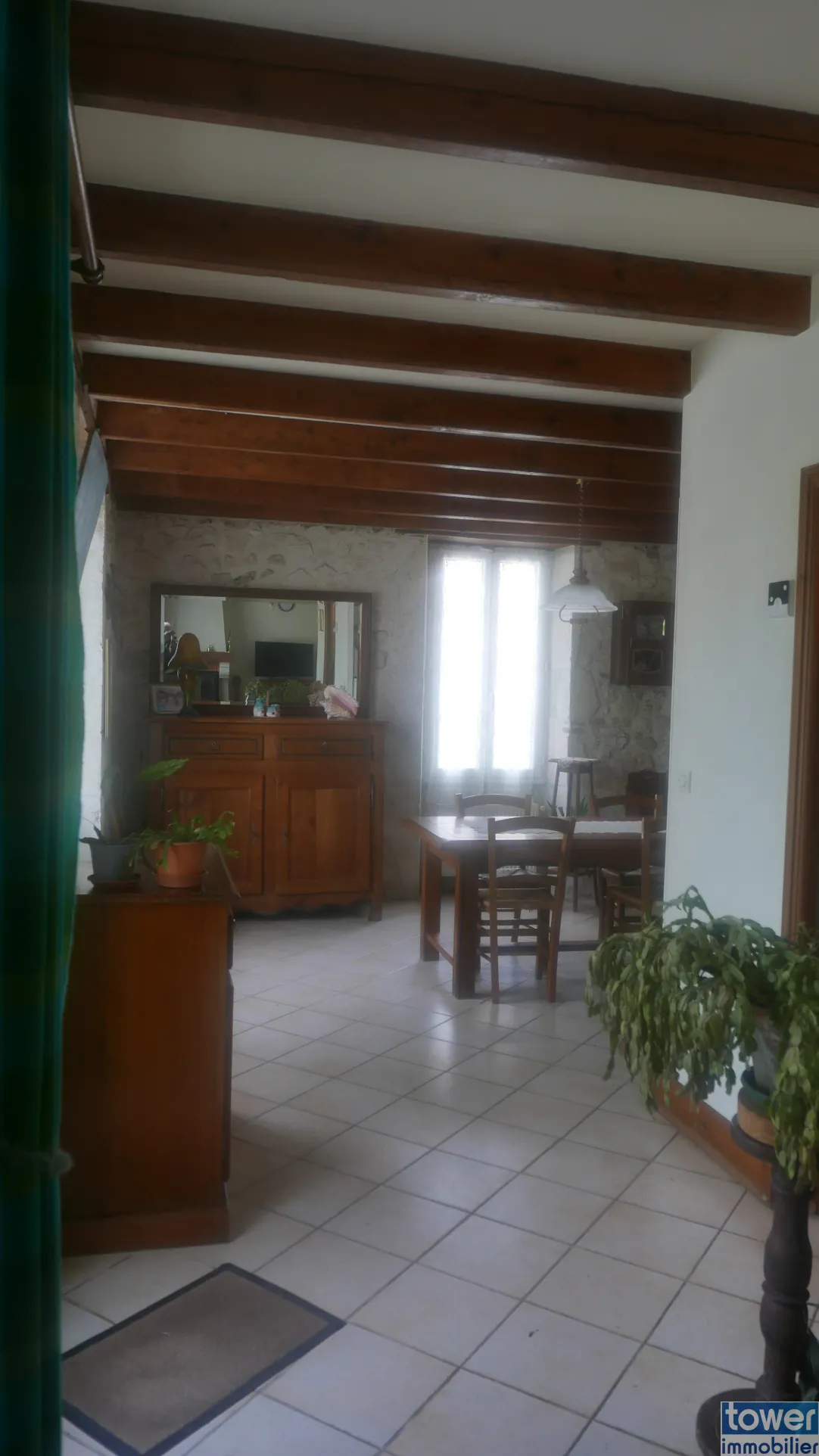 Maison en pierre à vendre à Sigoules avec dépendances et jardin 