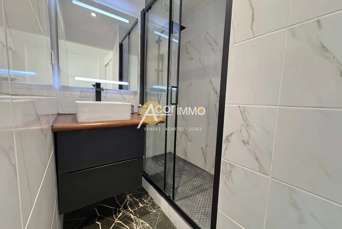 Appartement 4 pièces rénové à Toulon Brunet avec cave 