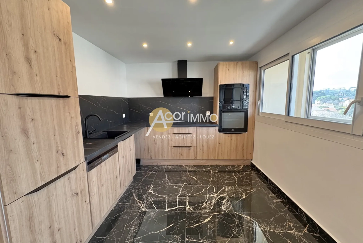 Appartement 4 pièces rénové à Toulon Brunet avec cave 
