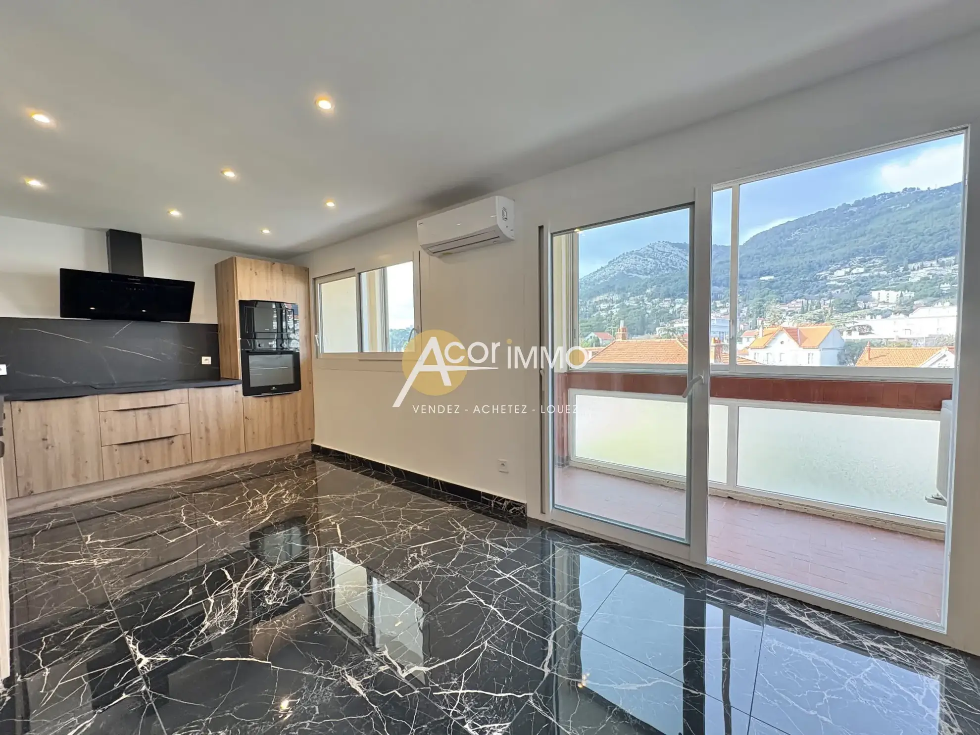 Appartement 4 pièces rénové à Toulon Brunet avec cave 