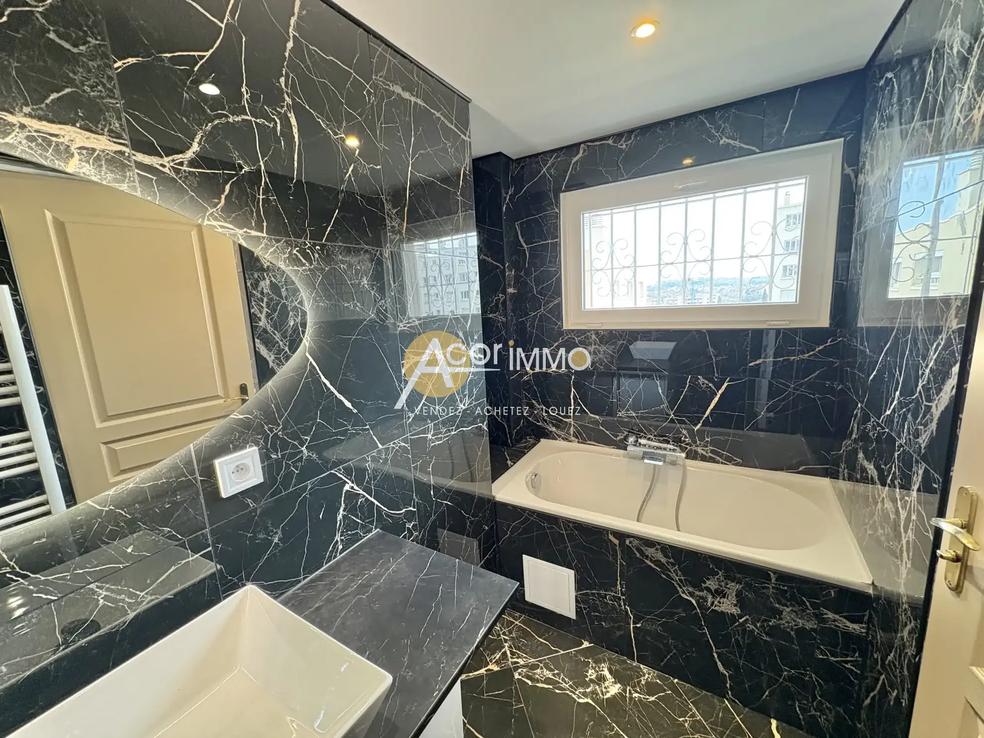 Appartement 4 pièces rénové à Toulon Brunet avec cave 