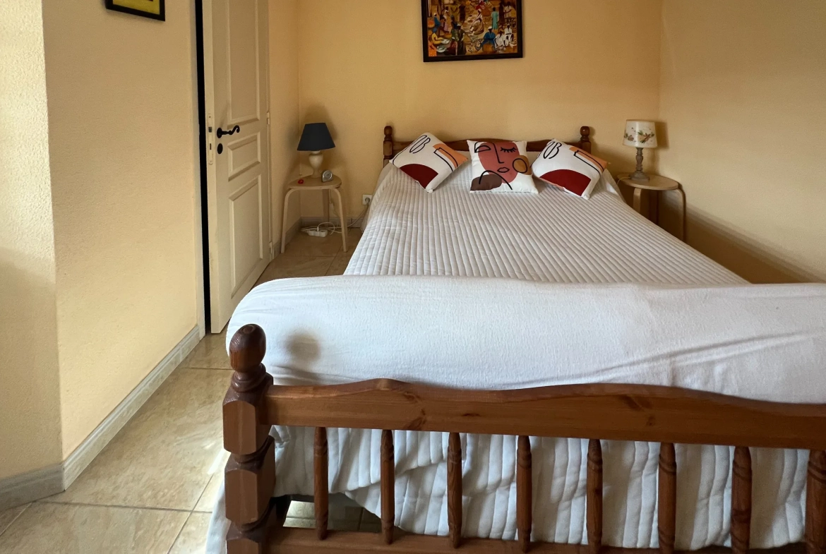 Maison de 62 m² avec terrasse et jardin à La Londe-les-Maures 