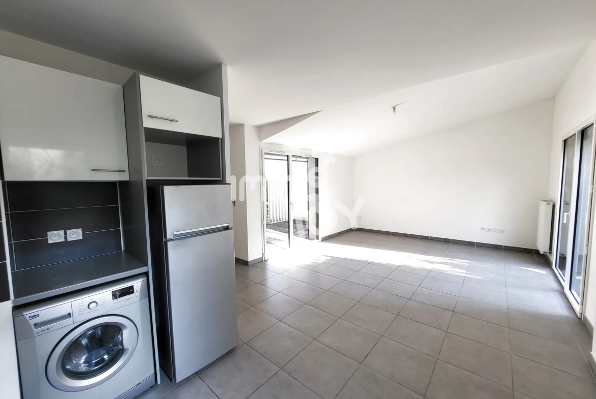Maison T3 lumineuse avec jardin et garage à Cornebarrieu - Construction récente 