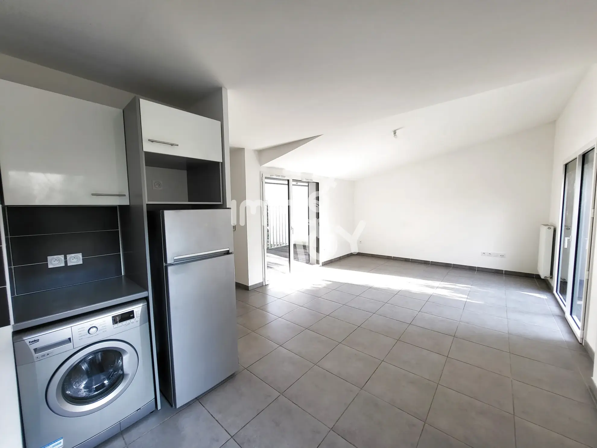 Maison T3 lumineuse avec jardin et garage à Cornebarrieu - Construction récente 