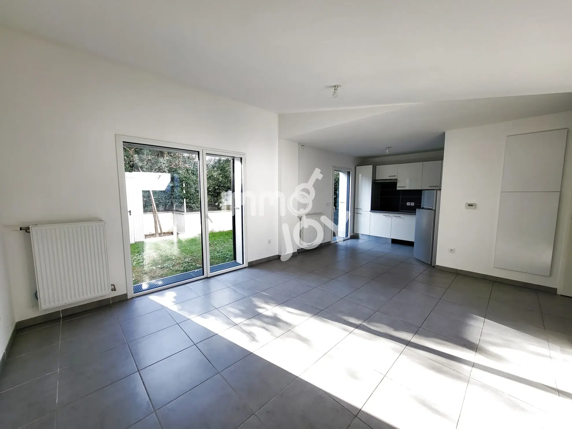 Maison T3 lumineuse avec jardin et garage à Cornebarrieu - Construction récente 
