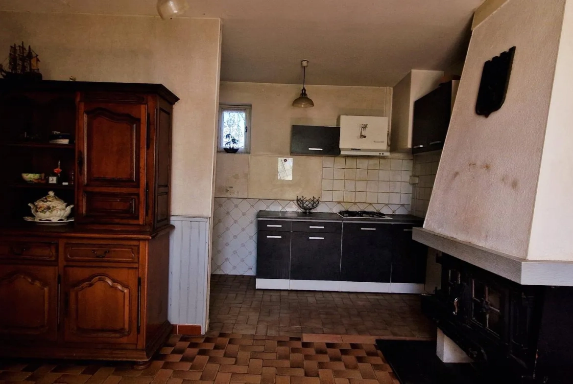Maison de caractère à Lamotte du Rhone avec terrain de 643 m² 