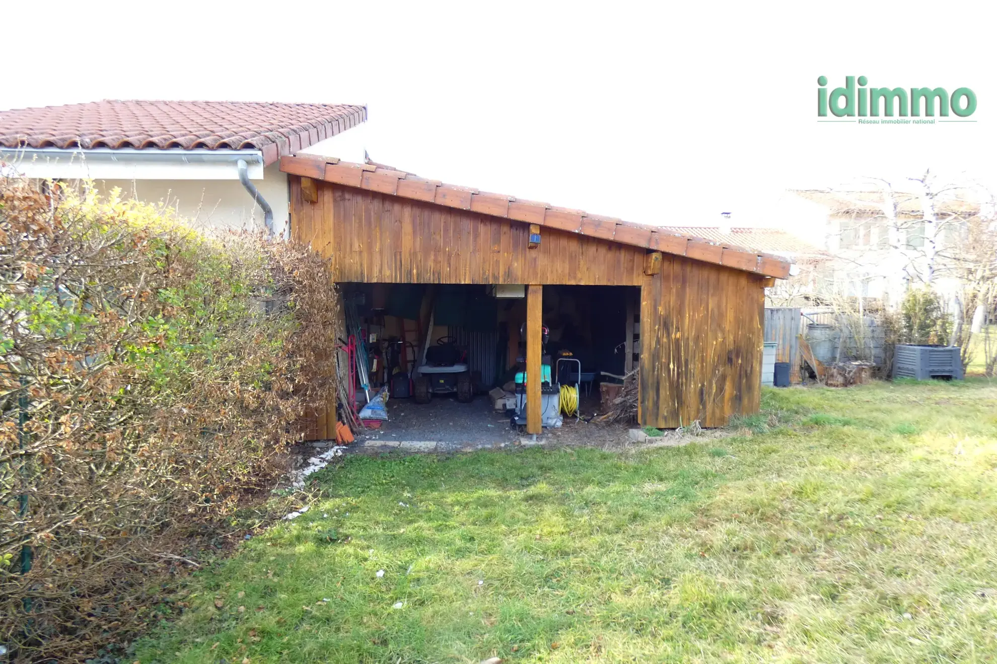 Maison familiale à Vezac proche d'Arpajon sur Cère avec panneaux solaires et grand jardin 