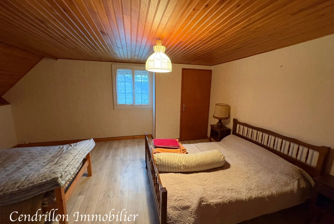 Maison de plain-pied avec 4 chambres, sous-sol et grand terrain à Masbaraud-Mérignat 