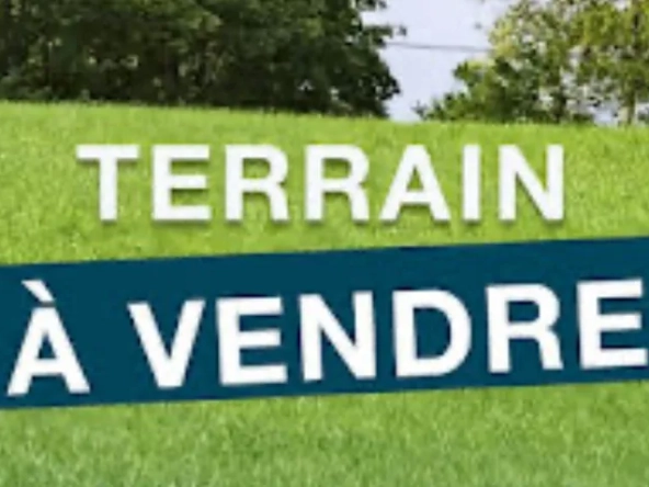 Terrain constructible viabilisé de 608 m² proche de Pézenas — Projet en 2025