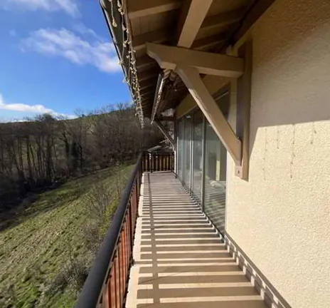 Villa F8 avec 6 chambres à vendre à La Muraz - Spacieuse et Privée 