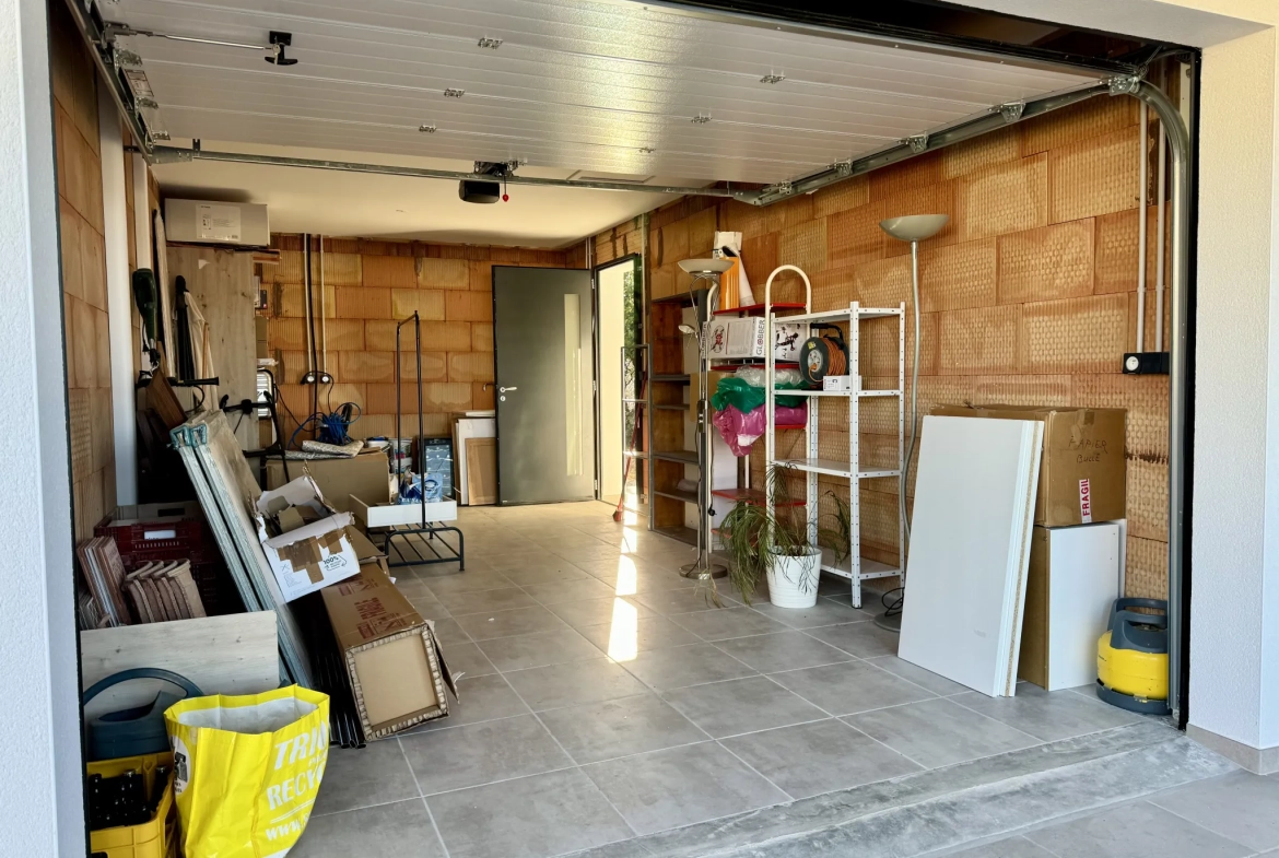 Maison neuve de plain-pied avec piscine à Saint Didier sous Aubenas 