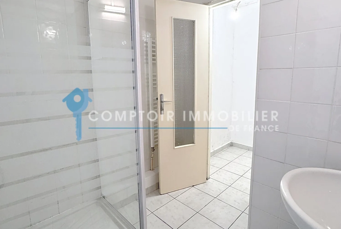 Appartement T3 lumineux avec balcon au dernier étage à Le Pont de Claix 