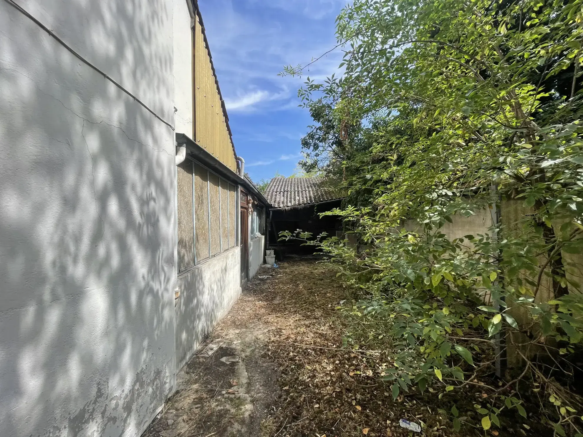 À vendre maison à rénover proche du centre de Cusset – Potentiel et emplacement idéal 