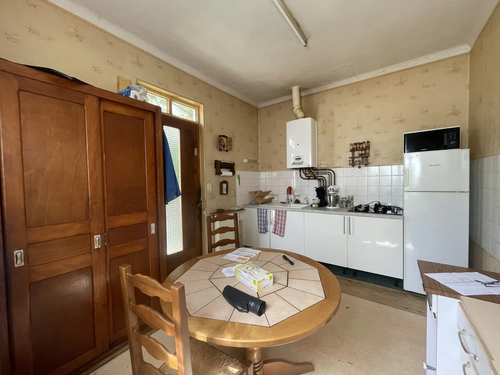 À vendre maison à rénover proche du centre de Cusset – Potentiel et emplacement idéal 