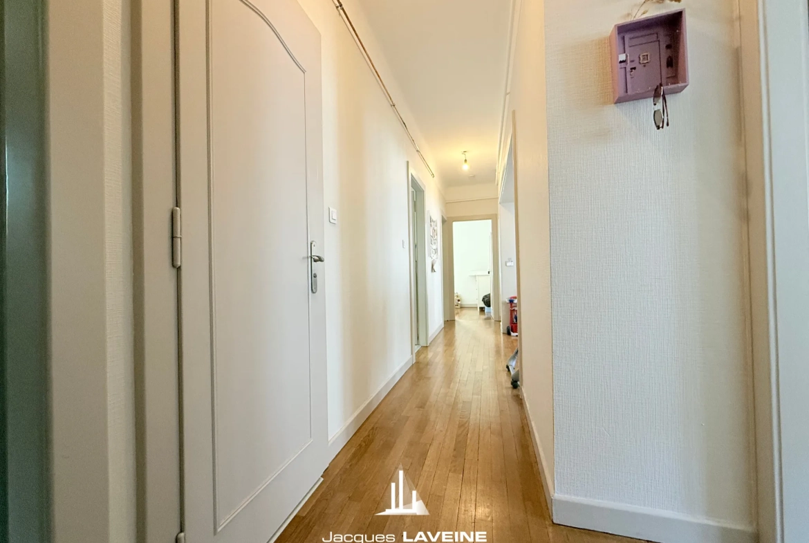 Appartement 4 pièces lumineux à Metz avec garage et balcon 