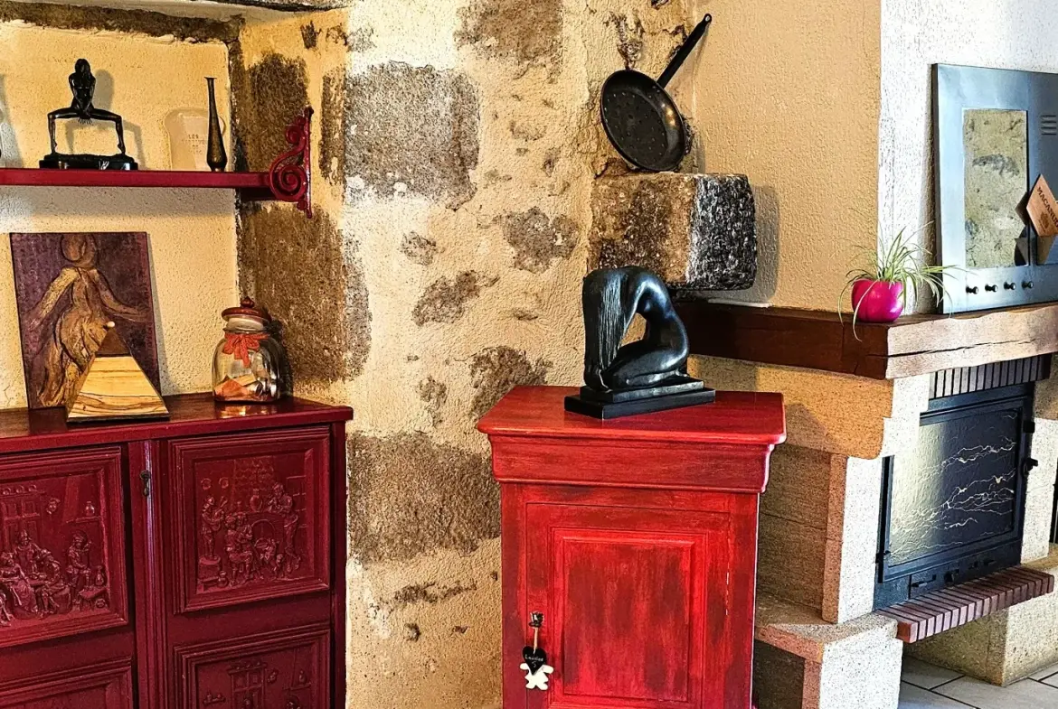 Magnifique maison en angle avec 3 appartements à Agde, quartier historique 