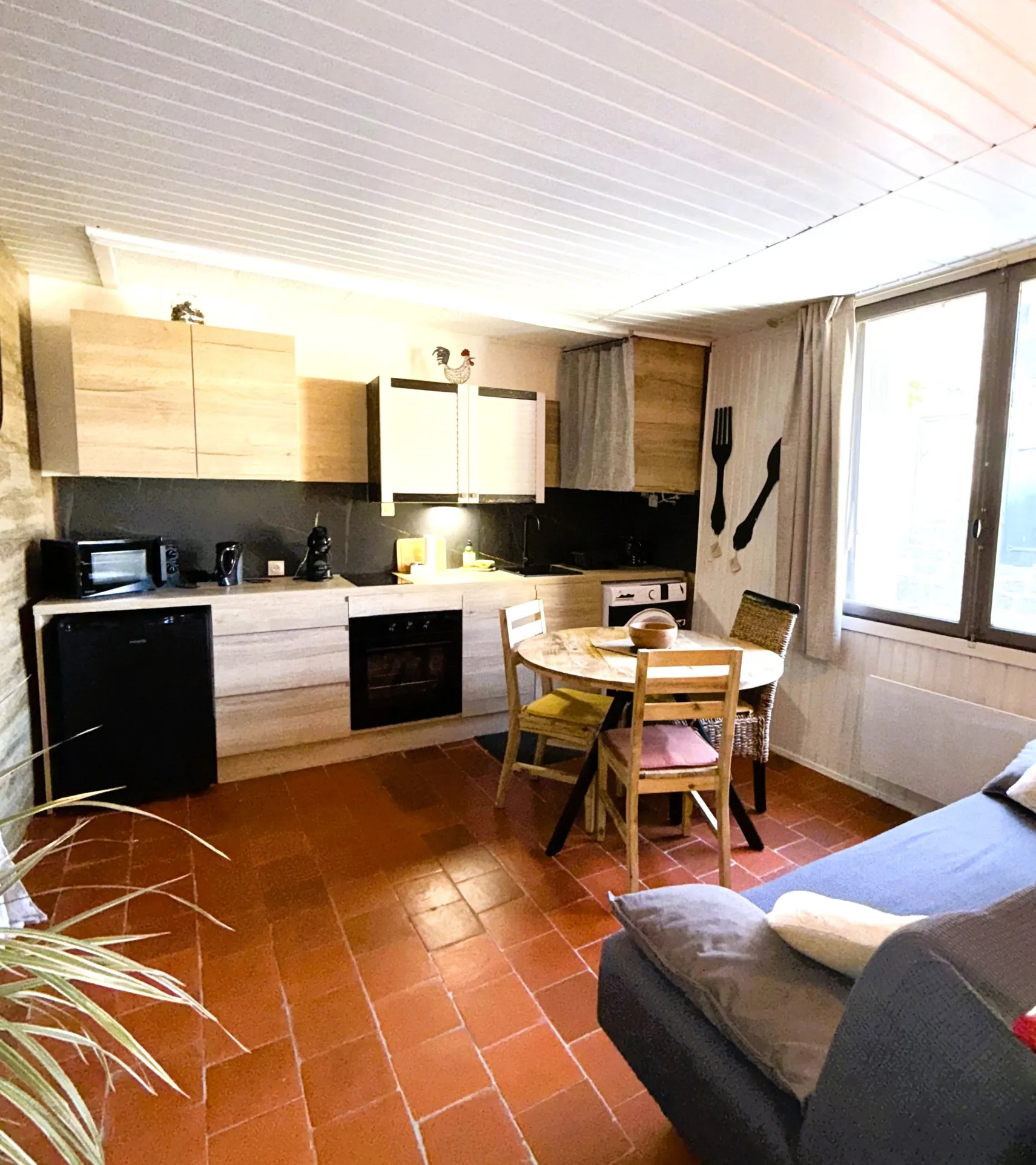 Magnifique maison en angle avec 3 appartements à Agde, quartier historique 