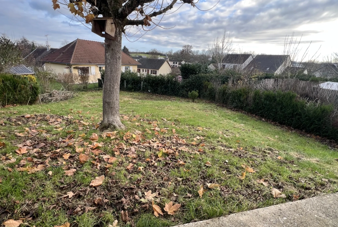 Maison à vendre à Semur-en-Auxois avec 4 chambres, garage et terrasse 