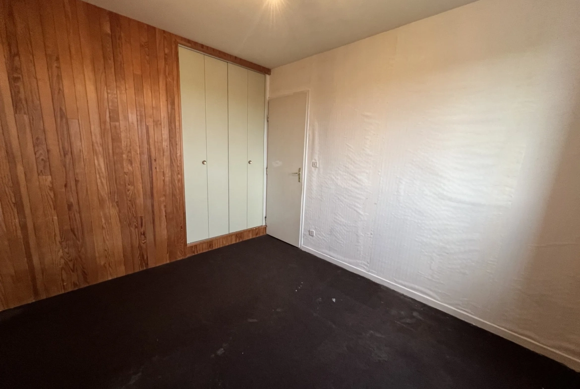 Maison à vendre à Semur-en-Auxois avec 4 chambres, garage et terrasse 