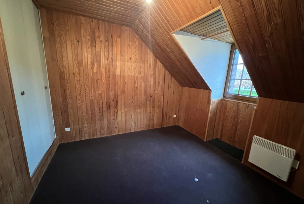 Maison à vendre à Semur-en-Auxois avec 4 chambres, garage et terrasse 