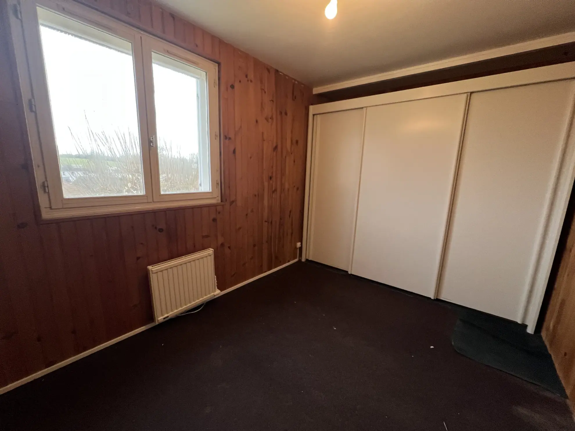 Maison à vendre à Semur-en-Auxois avec 4 chambres, garage et terrasse 