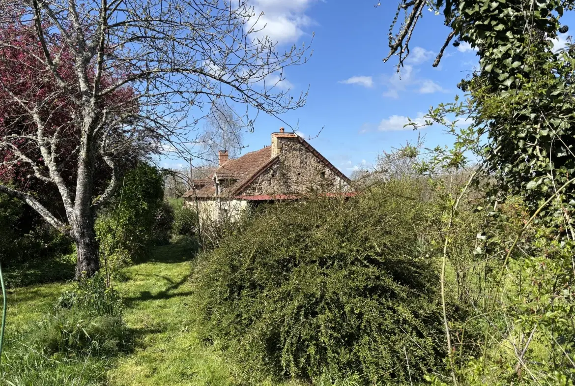 Charmante longère à Gipcy avec terrain de 780 m² - idéal vie paisible en campagne 