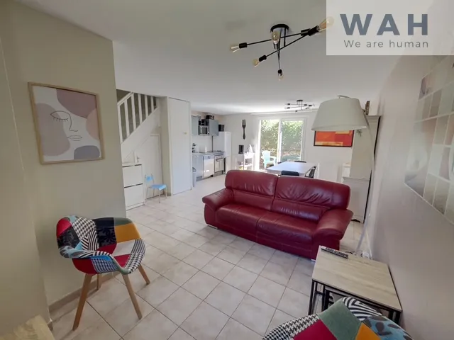 Villa T4 avec terrasse, garage et piscine à Calvisson, proche Nîmes 
