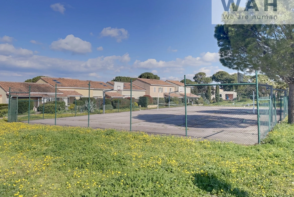 Villa T4 avec terrasse, garage et piscine à Calvisson, proche Nîmes 