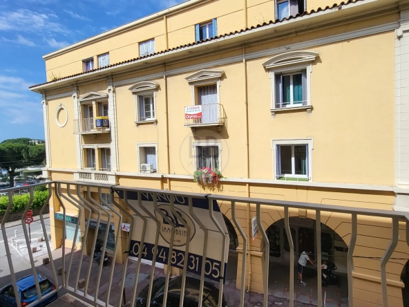 Appartement 3 pièces à vendre à Fréjus, proche centre-ville avec balcon et cave