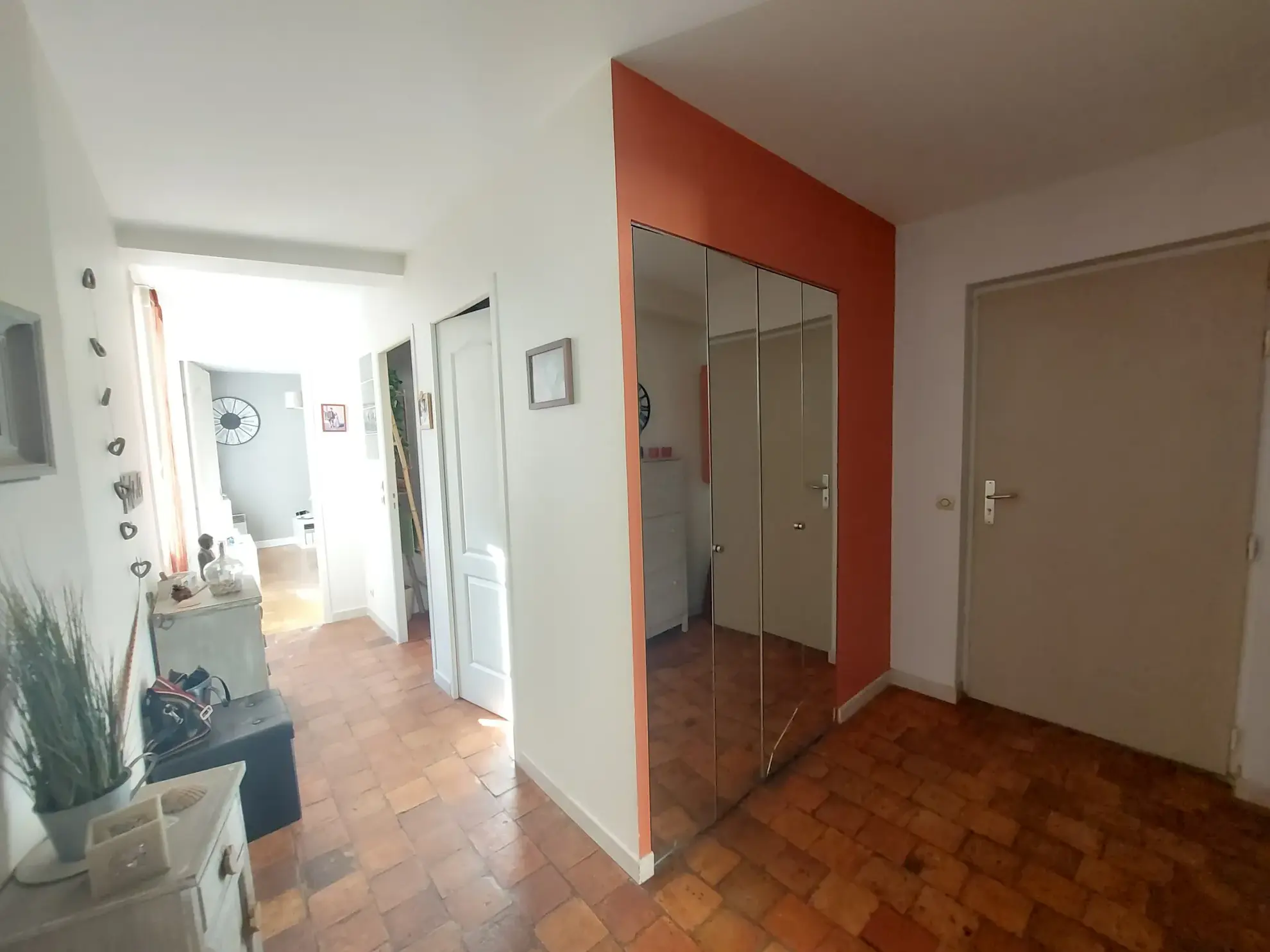 Appartement T4 à Vernouillet avec cave et parking en centre-ville 