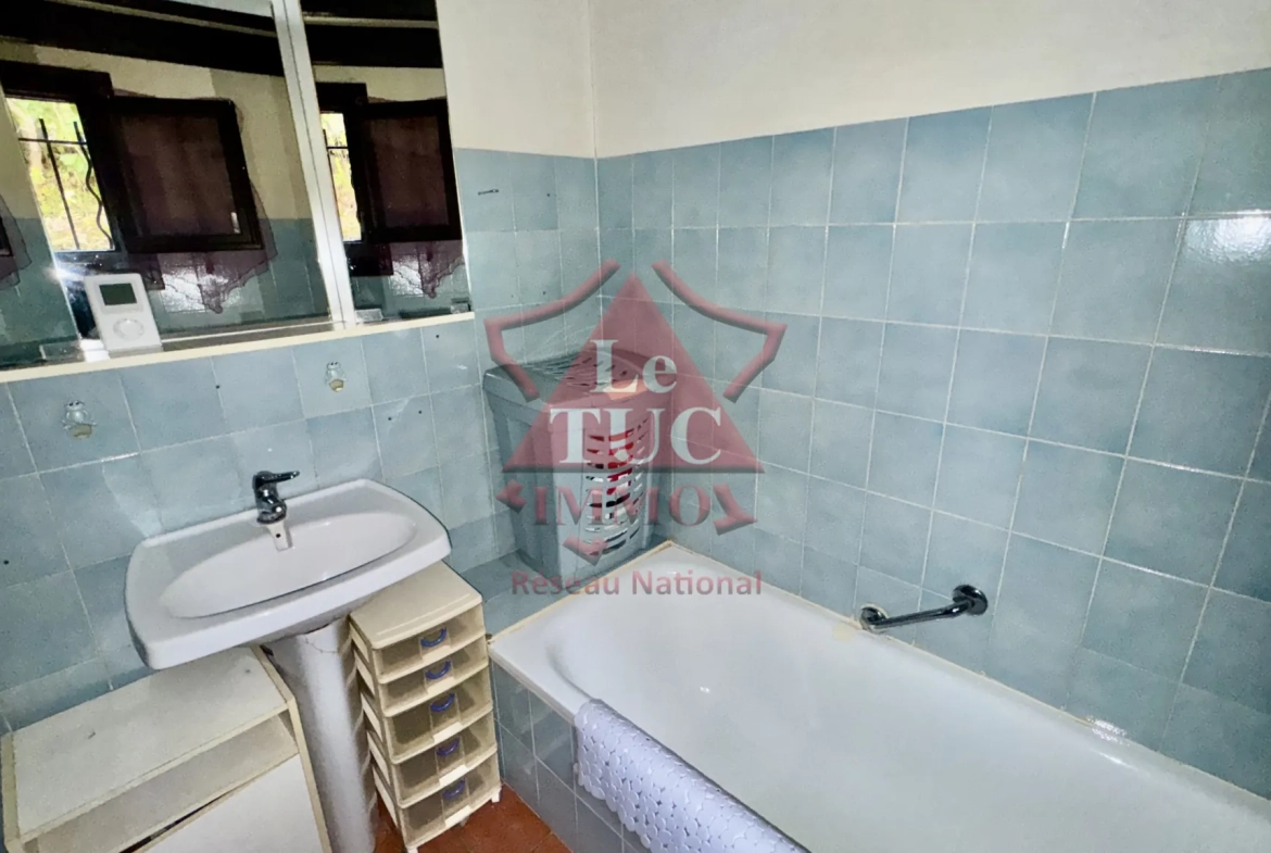 Joli duplex 47 m² avec vue montagne à Gréolières village 