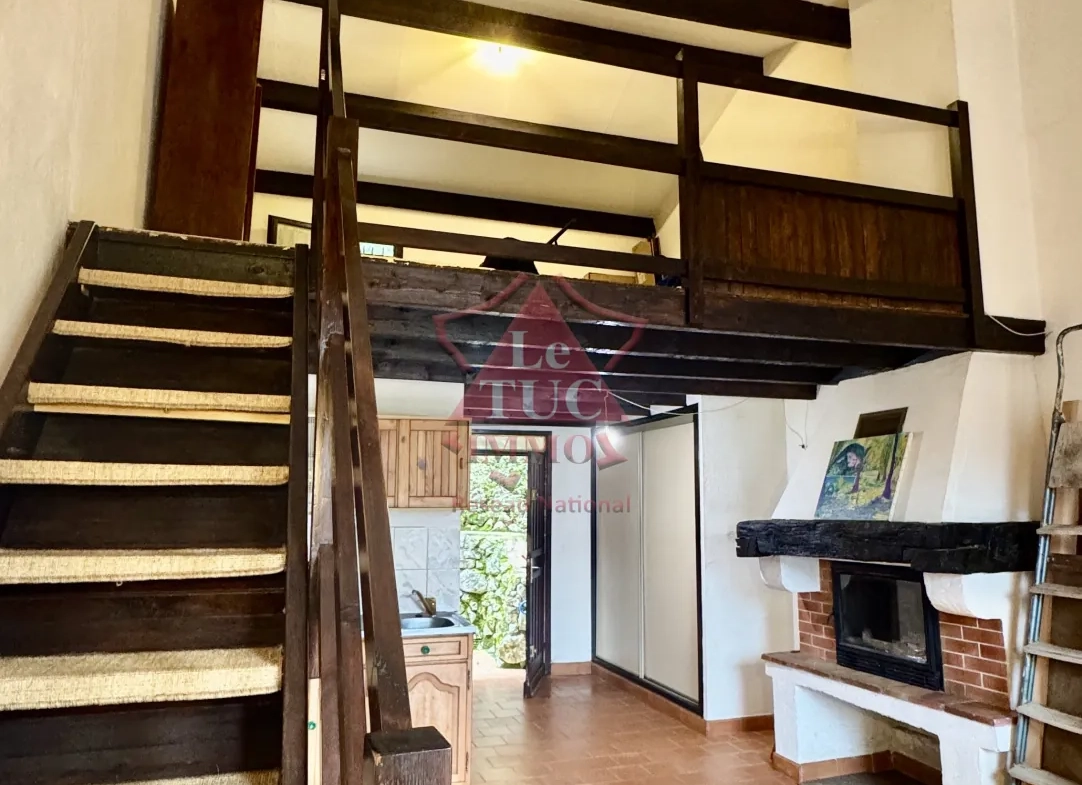 Joli duplex 47 m² avec vue montagne à Gréolières village 