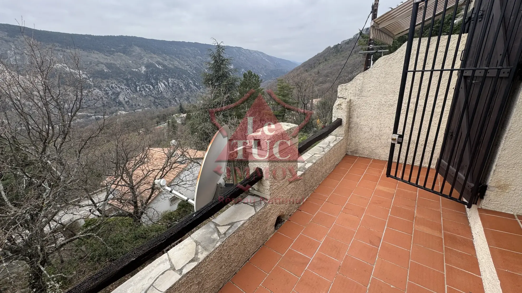 Joli duplex 47 m² avec vue montagne à Gréolières village 