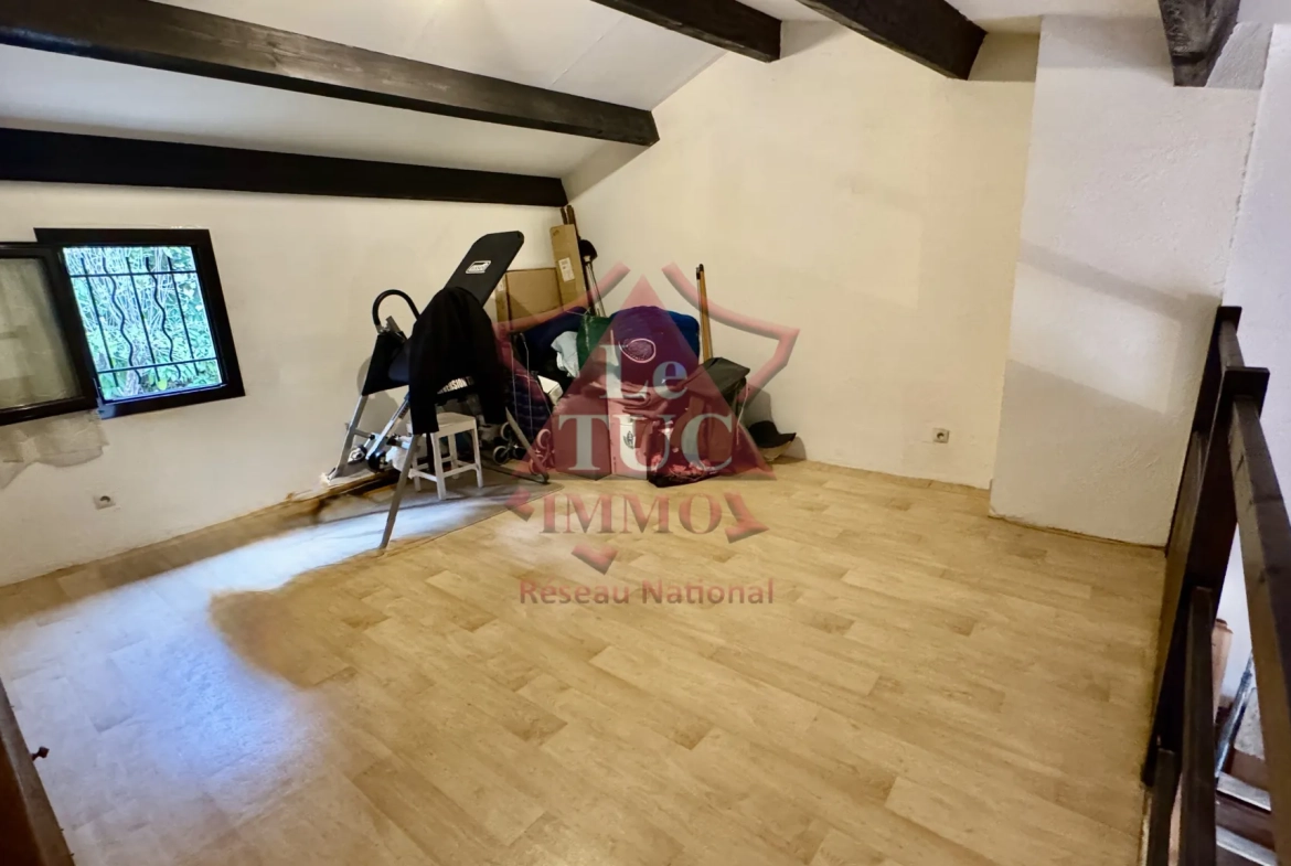 Joli duplex 47 m² avec vue montagne à Gréolières village 