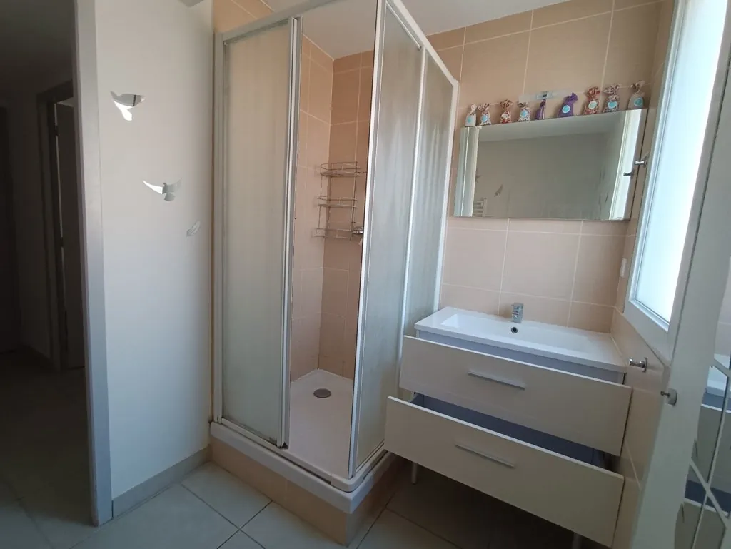 Appartement T3 de 71,71 m² à Toulon avec terrasse et faibles charges 