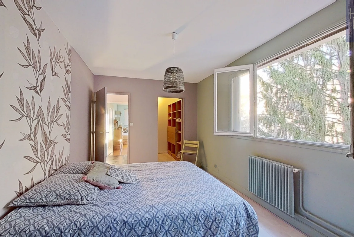 Appartement familial 3-4 chambres avec balcon et cave à Lyon 5ème limite Tassin 