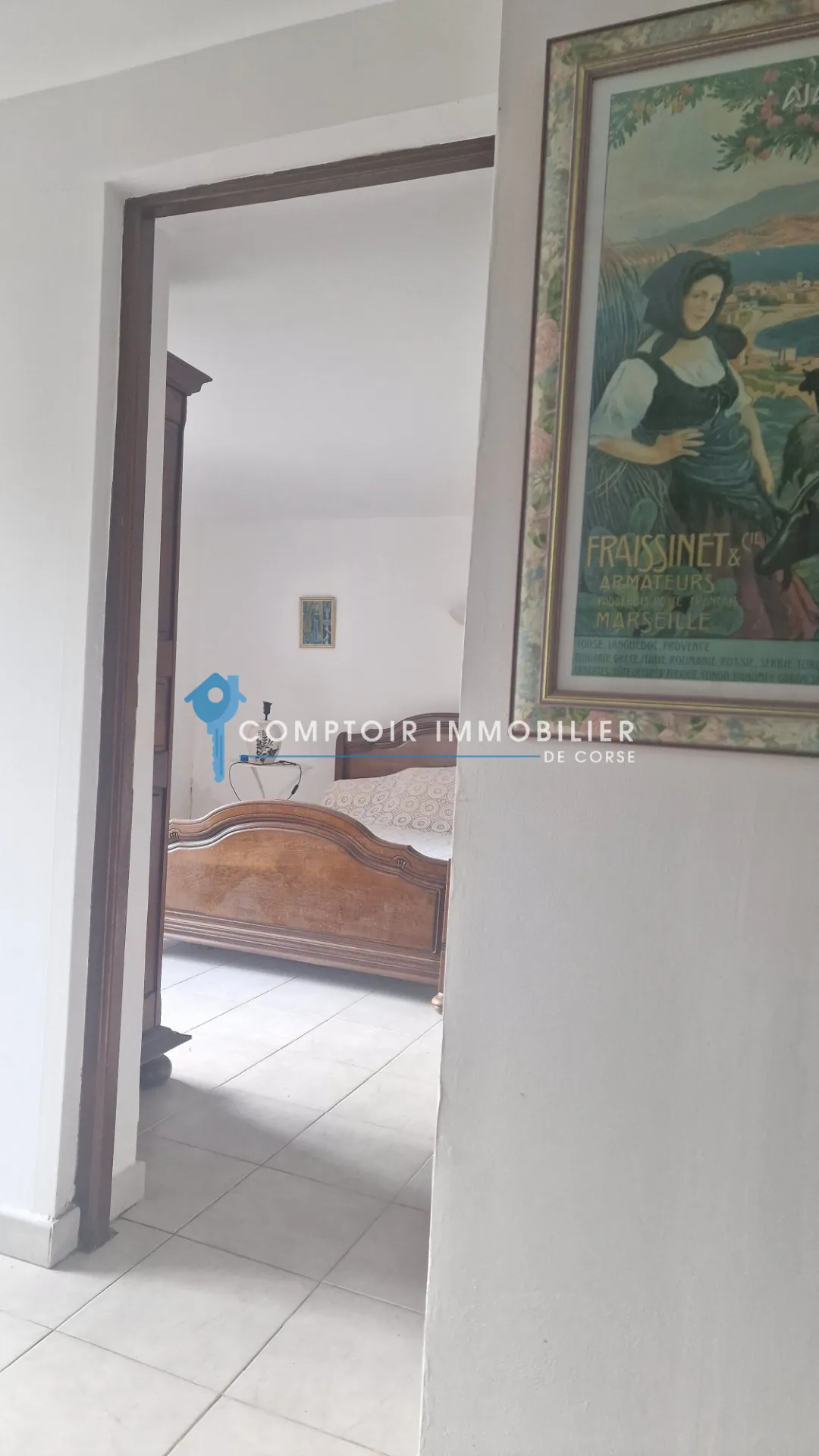 Maison de village à Ghisoni de 87 m² avec studio, potentiel et vue montagne 