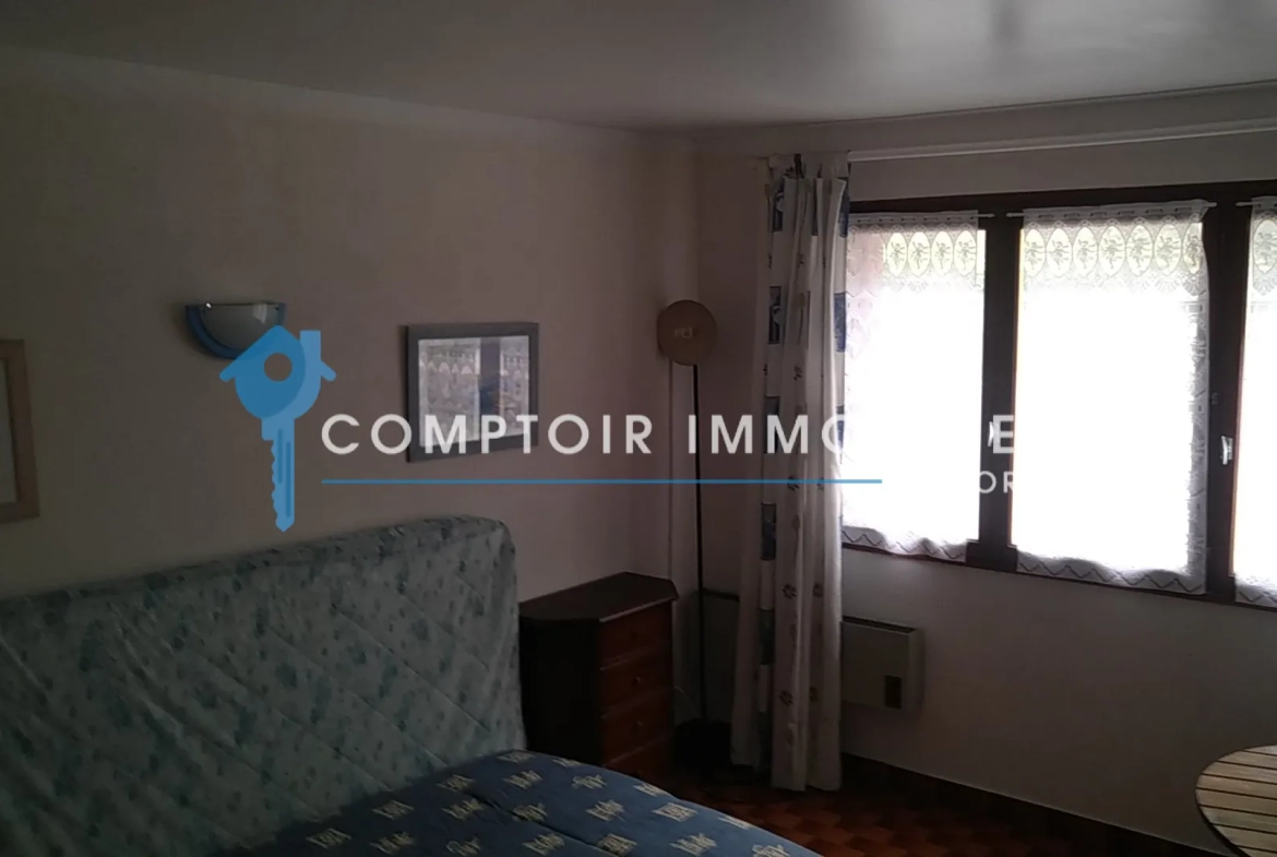 Maison de village à Ghisoni de 87 m² avec studio, potentiel et vue montagne 