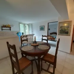 Maison de village à Ghisoni de 87 m² avec studio, potentiel et vue montagne 