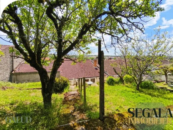 Maison de ville de 127 m² à Carmaux, secteur Sainte-Cécile, avec jardin et division possible