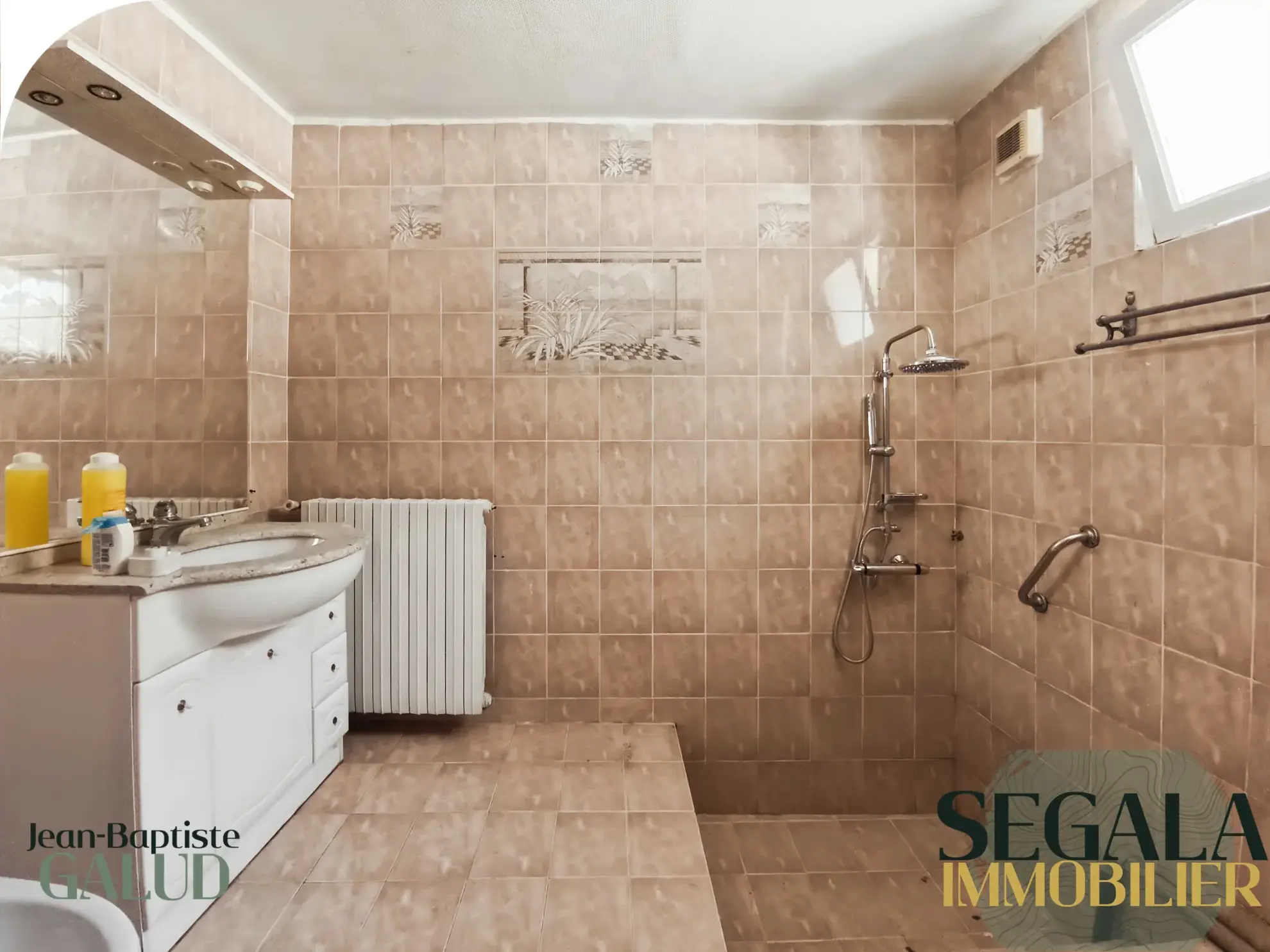 Maison de ville de 127 m² à Carmaux, secteur Sainte-Cécile, avec jardin et division possible 