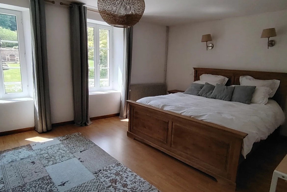 Belle maison de campagne à Saint-Maurice-sous-les-Côtes avec terrain arboré 
