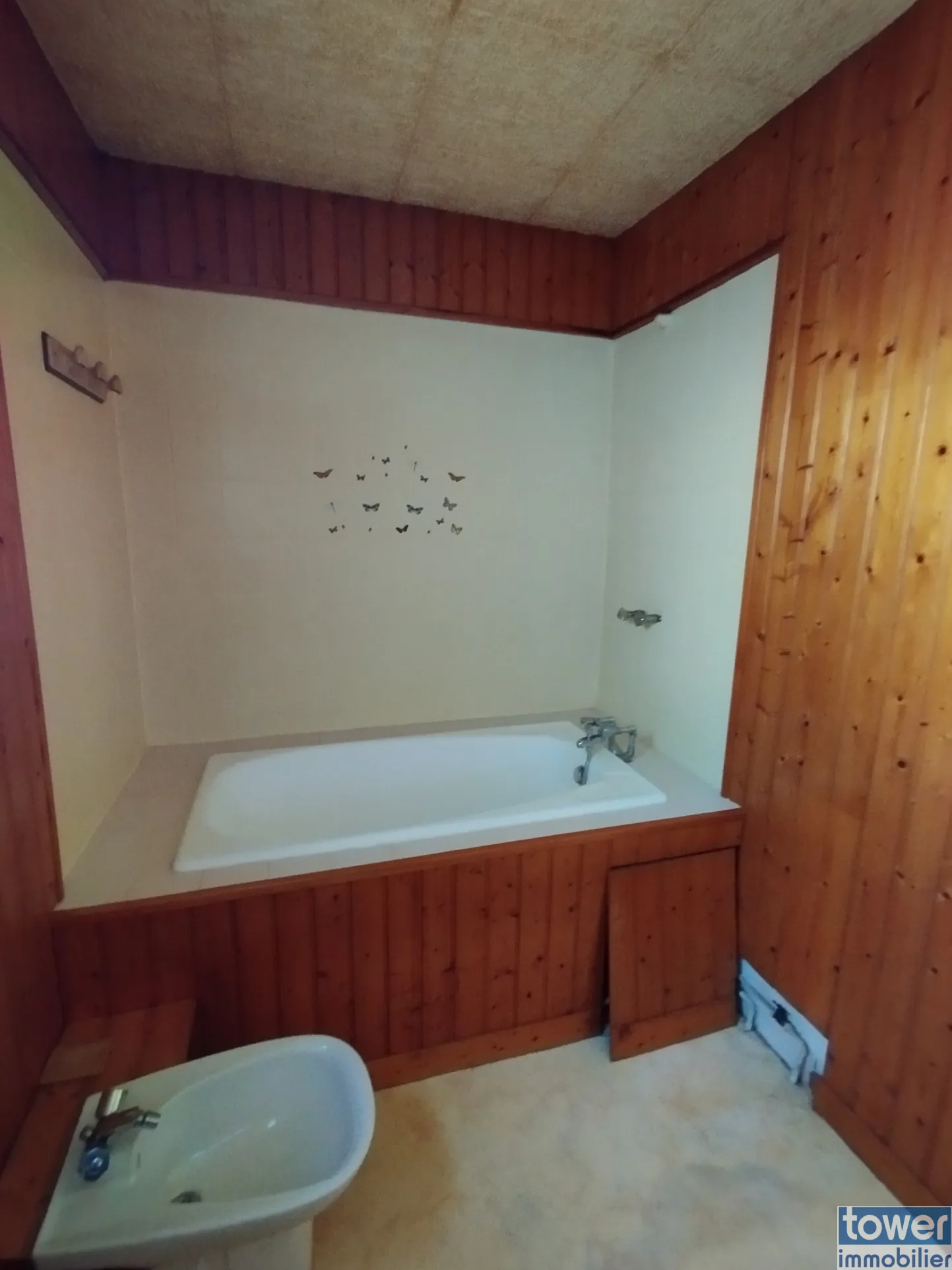 Maison avec local commercial à Bergerac, proche Prigonrieux - 7 pièces, 3 chambres, terrasse, jardin 