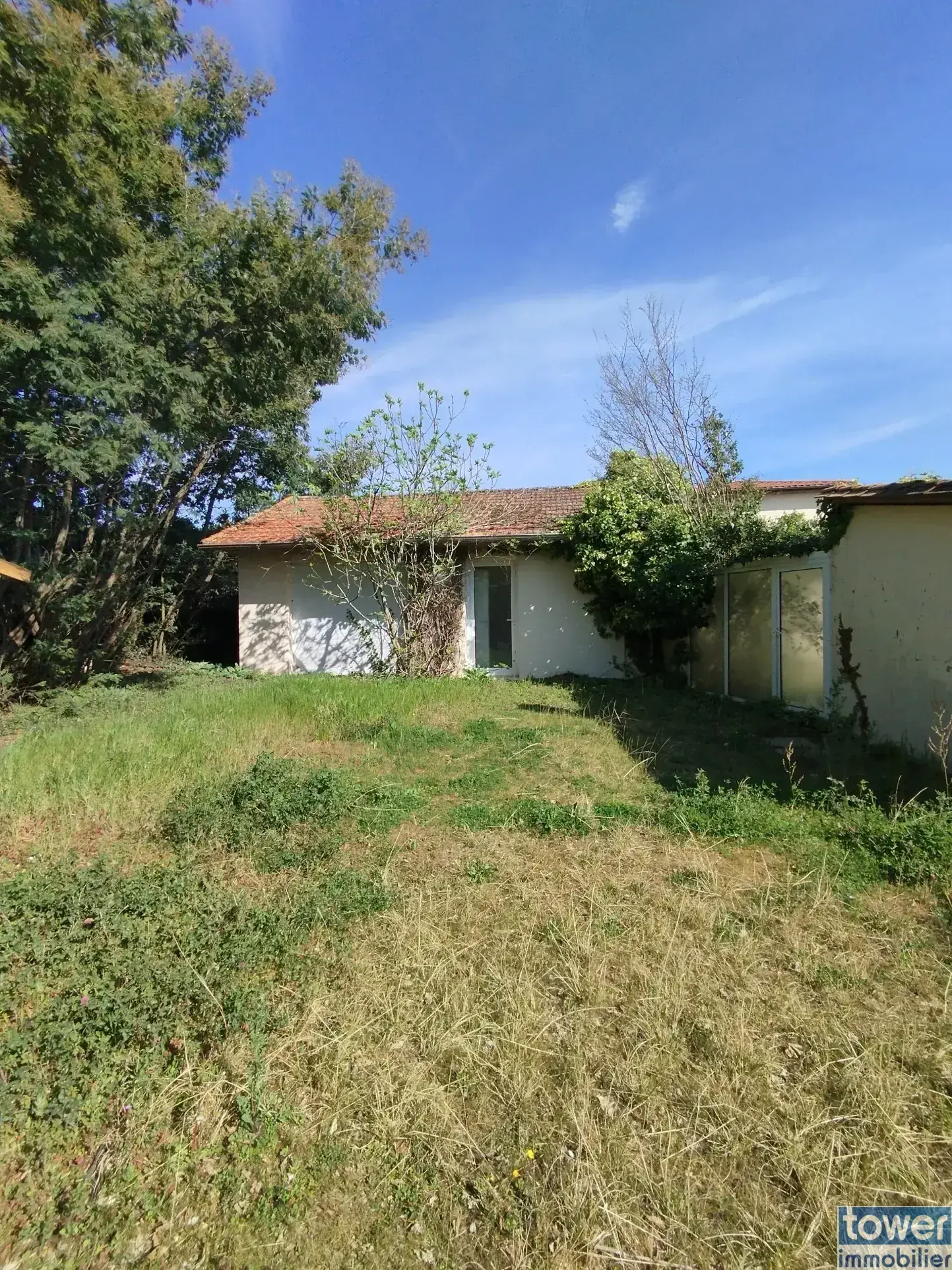 Maison avec local commercial à Bergerac, proche Prigonrieux - 7 pièces, 3 chambres, terrasse, jardin 