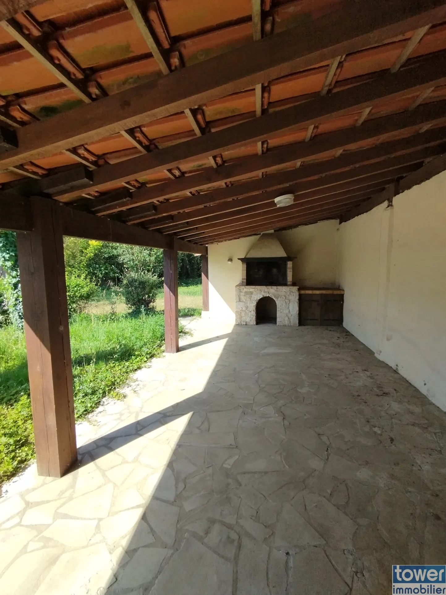 Maison avec local commercial à Bergerac, proche Prigonrieux - 7 pièces, 3 chambres, terrasse, jardin 