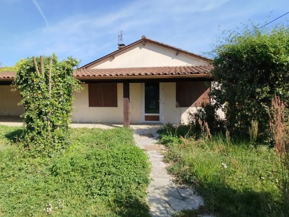 Maison avec local commercial à Bergerac, proche Prigonrieux - 7 pièces, 3 chambres, terrasse, jardin