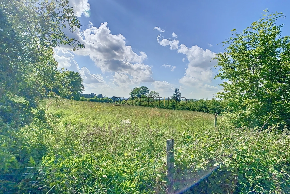 Maison en pierre de 130 m² avec dépendance et jardin clos proche d'Aunay-sur-Odon 