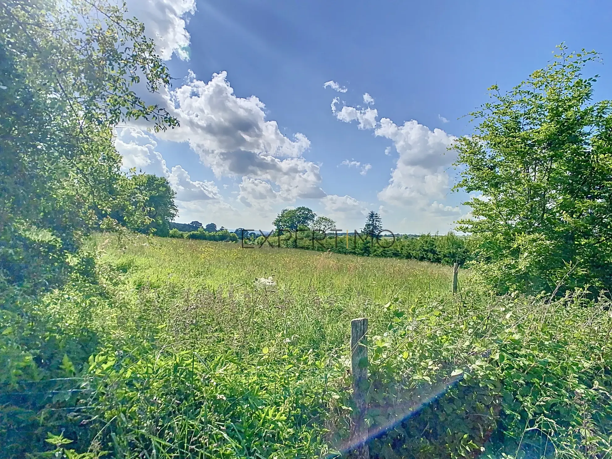 Maison en pierre de 130 m² avec dépendance et jardin clos proche d'Aunay-sur-Odon 
