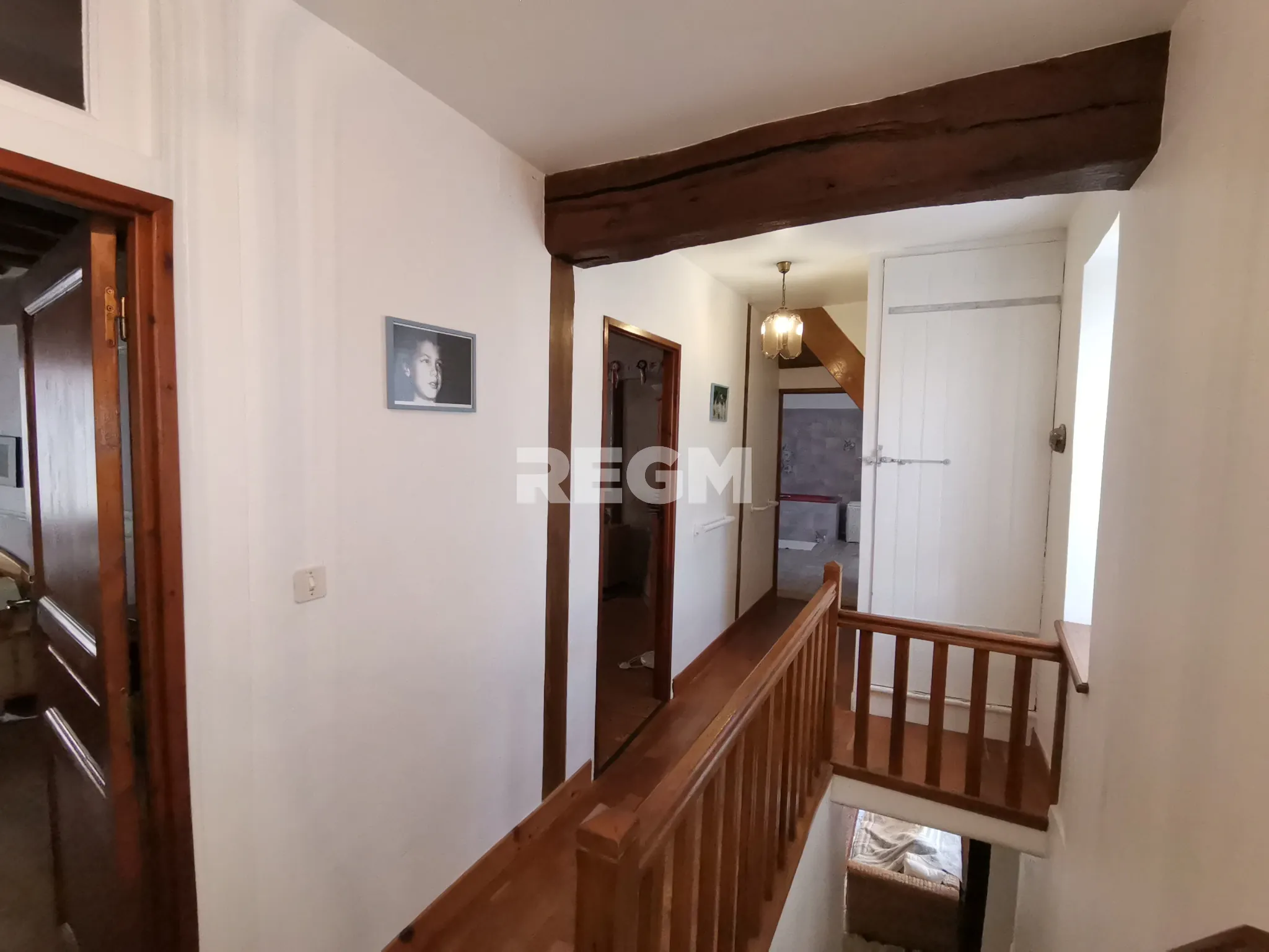 Belle maison en pierre avec jardin, 3 chambres, dépendances à Monnerville 